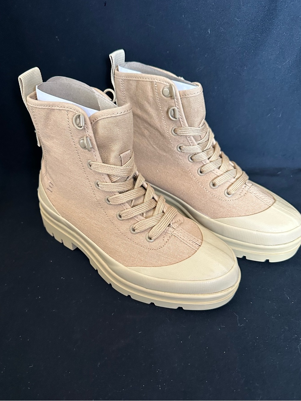 Everlane Canvas lace Tan High-Top Boots in Beige - Casual Lace-Up 5 New in box